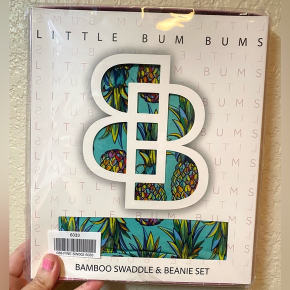 🍍NIB LBB Swaddle Set🍍 - Picture 3 of 3